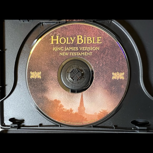The Holy Bible - Complete King James Version - Old & New Testament on DVD - Picture 2 of 3